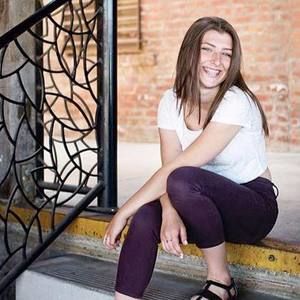 Meet your Posher, Abby